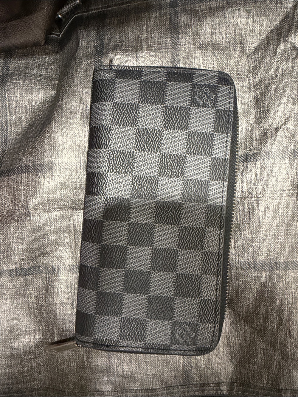 Checkered Black and Gray Zip-Around Wallet - Picture 3 of 3